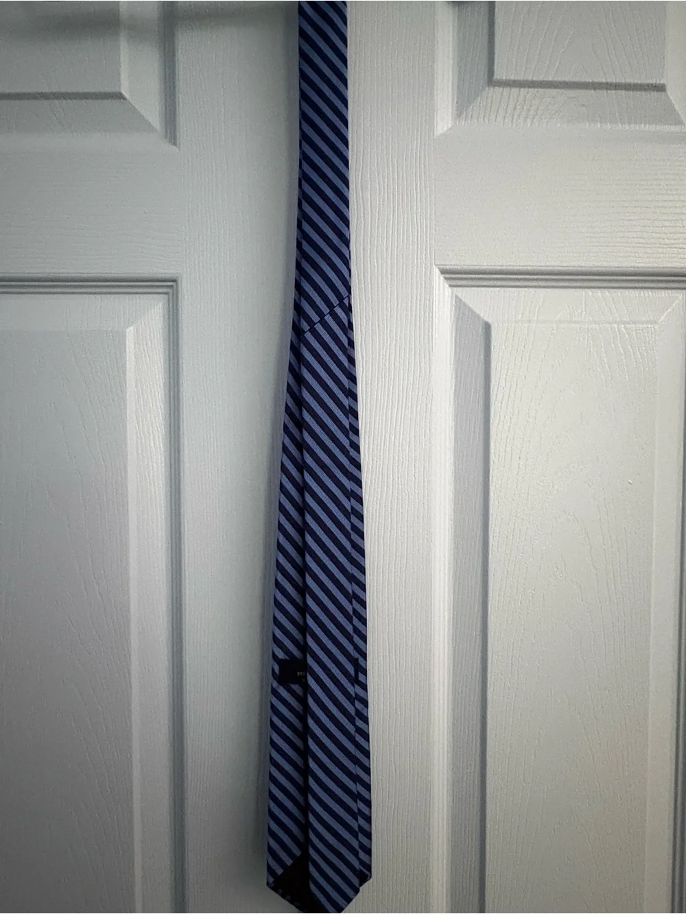 Brooks Brothers Classic Light Blue & Navy Striped Men's Tie